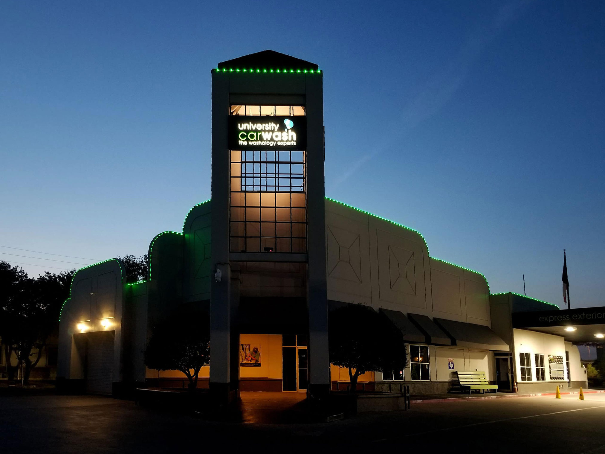 University car wash with green Oelo lighting